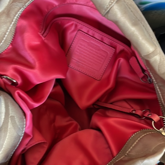 Coach - Picture 7 of 7